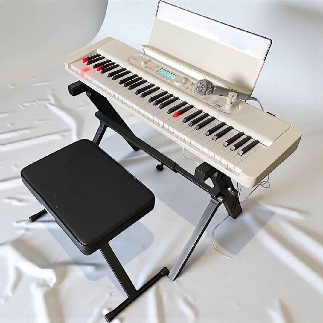 ★CASIO キーボード 光ナビゲーションのみ LK-520 2023年製