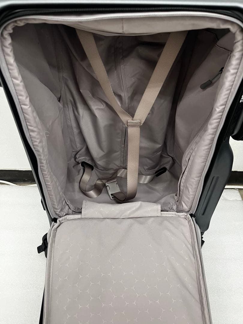 生臭坊主さん専用 [Redamancy]現役客室乗務員が設計を指導 スーツケース