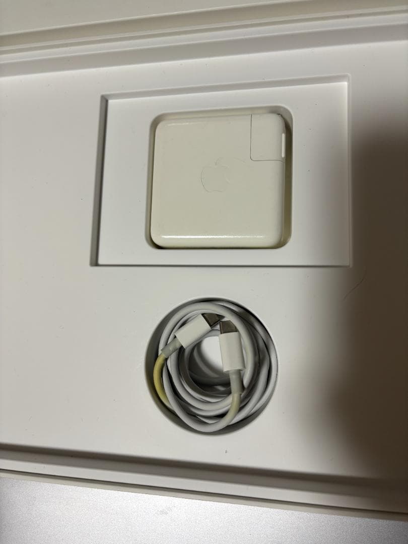 MacBook Pro 13インチ 2016 Core i7/16GB /1TB