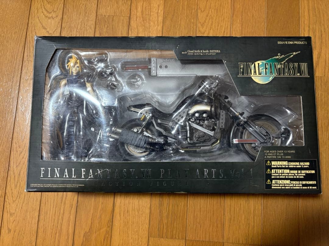ファイナルファンタジーVII PLAY ARTS プレイアーツ クラウド
