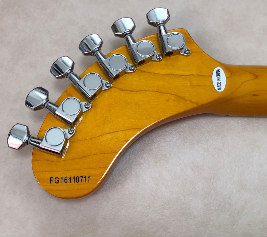 【超美品】ZO-3 ST BLK アンプ内蔵ミニギター 専用ケース付 ぞうさん