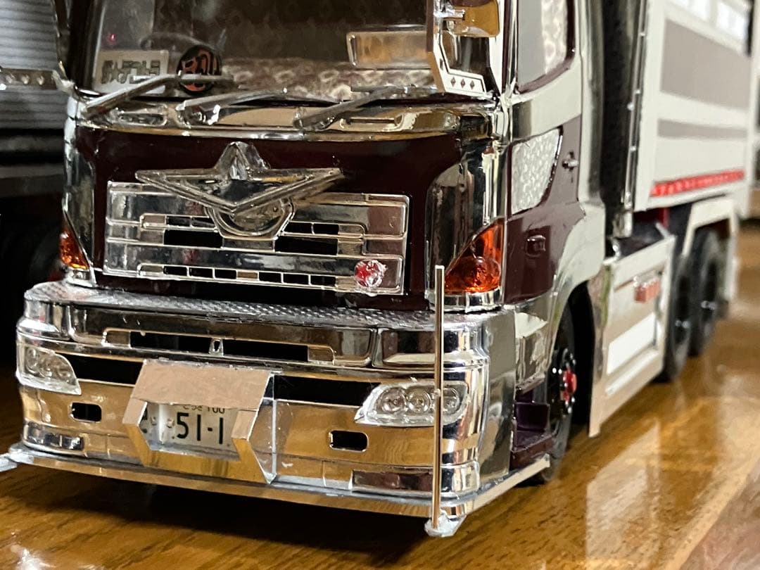 プロフィア、デカ箱ダンプ、デコトラ、完成品1／32