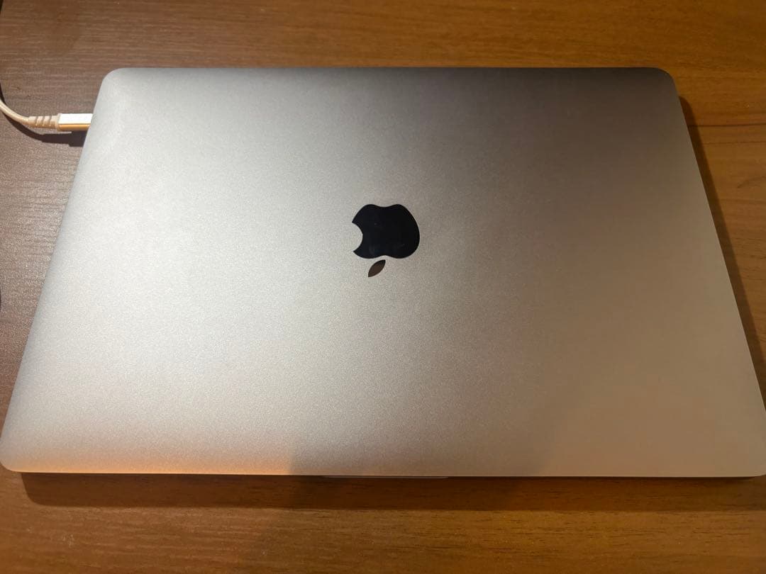MacBookPro M2 16GB 13インチ2022年SSD500