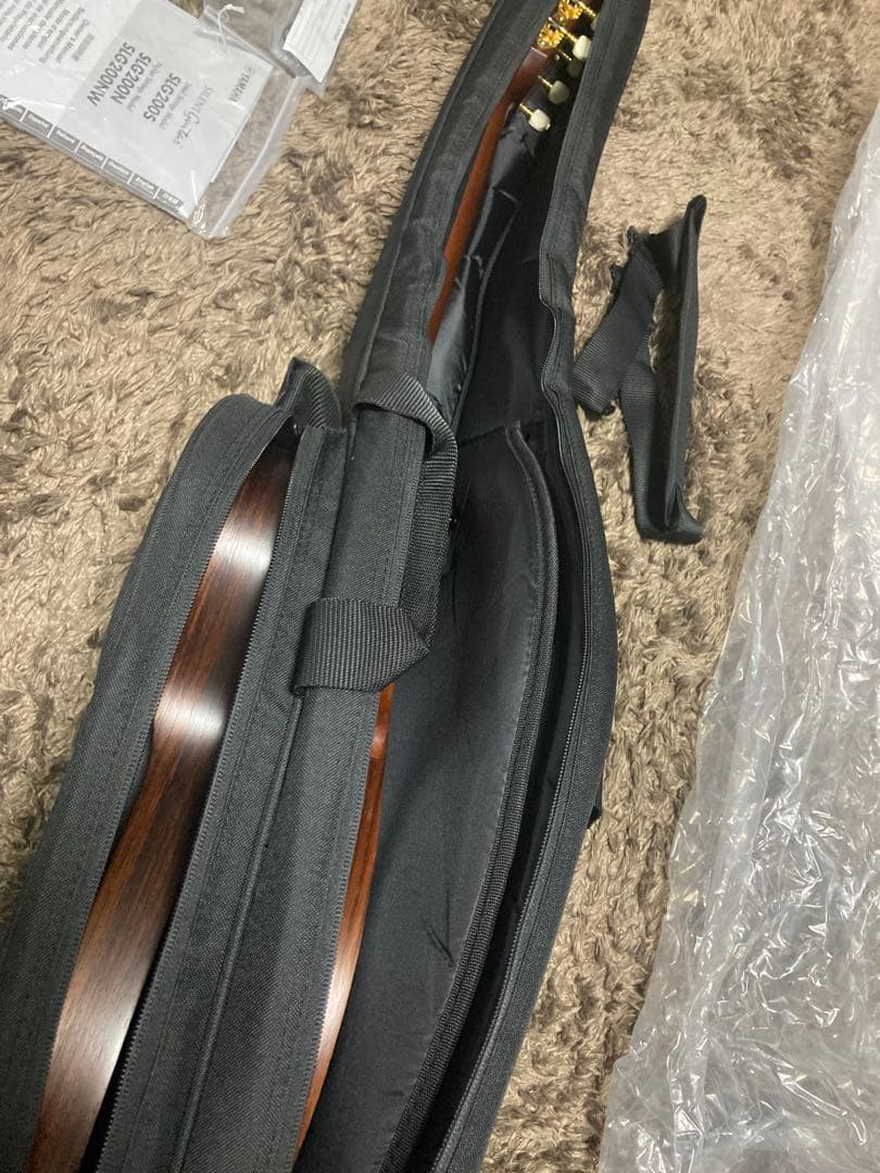 ヤマハ　サイレントギター　SLG200NW