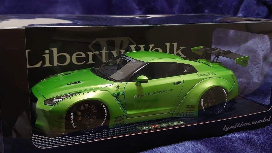1/18 イグニッションモデル ignition model R35 GT-R