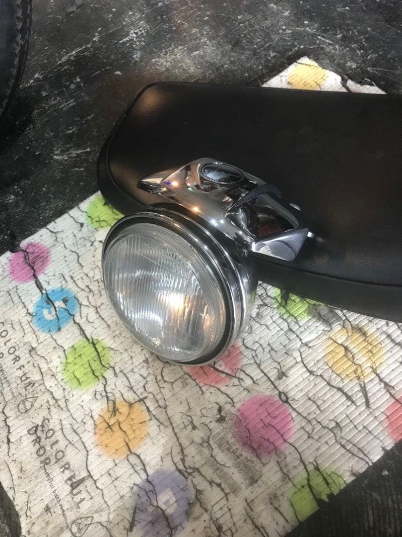 SR400 スポーツスターヘッドライト