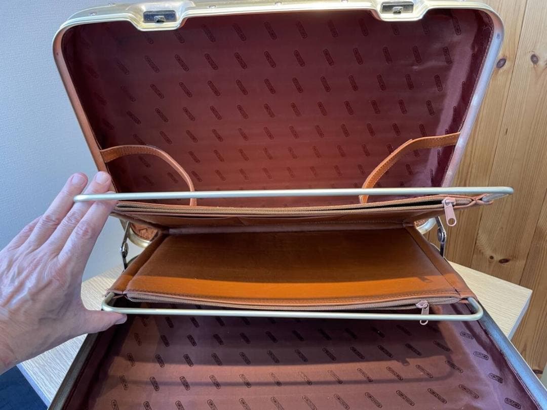 劇レア☆ゴールド☆RIMOWA　ジェラルミン２３Ｌ　ドイツ製アタッシュケース