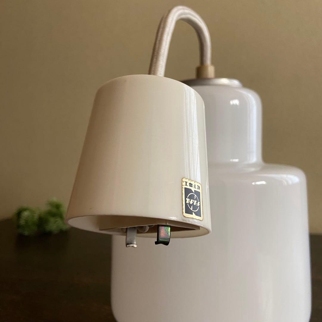 昭和レトロ　北欧風　ペンダントライト　ナショナル　乳白ガラス　照明