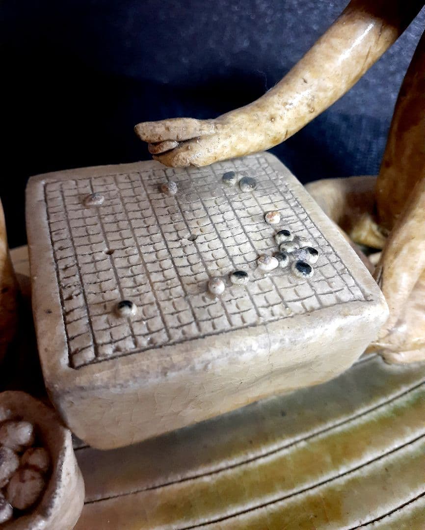 【珍品】時代物　織部焼　織部釉　河童(カッパ)の囲碁打　飾り物　オブジェ　置物