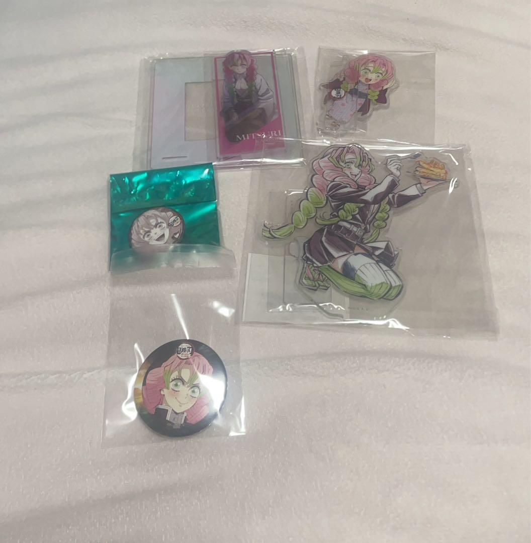 鬼滅の刃　甘露寺蜜璃　全集中展　繋がるアクリルスタンド　ワールドツアー