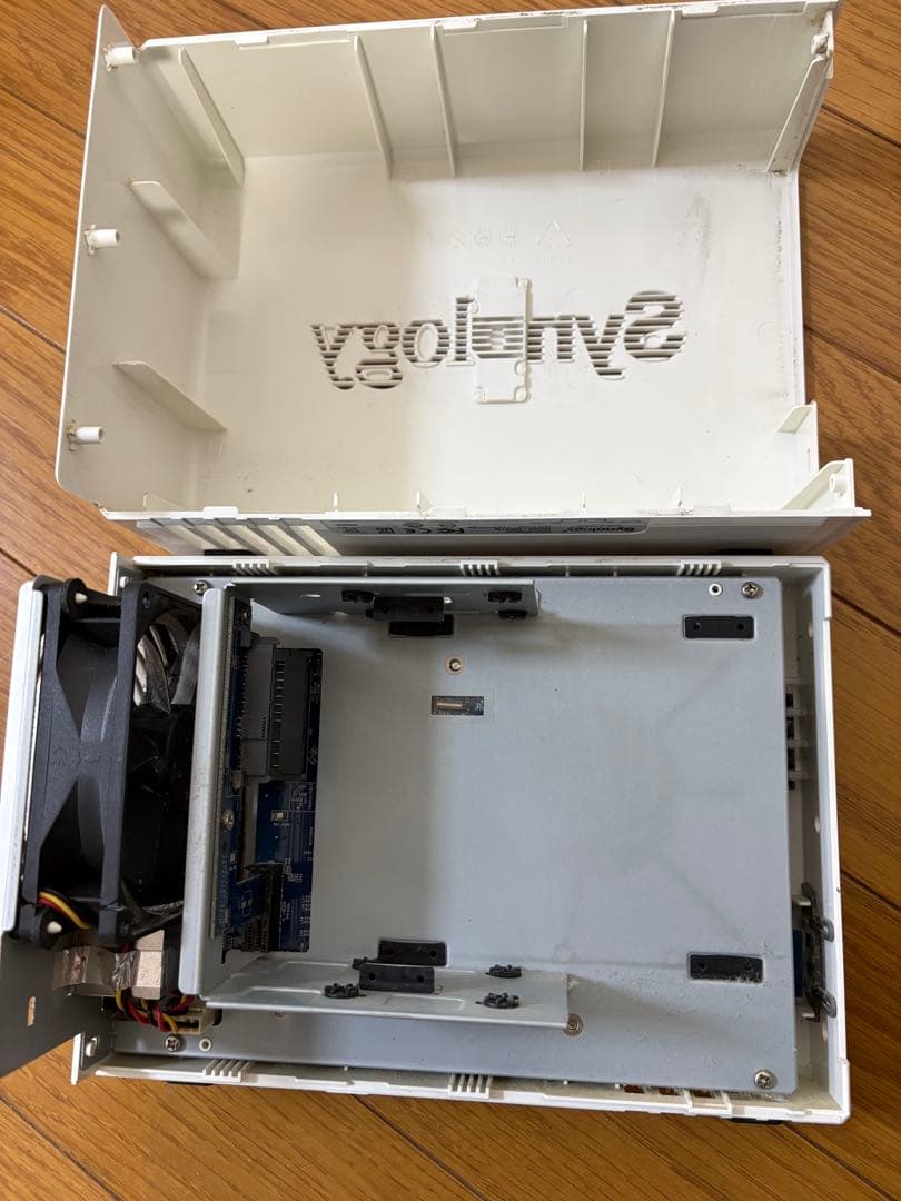 Synology DiskStation DS215j NASキット 本体