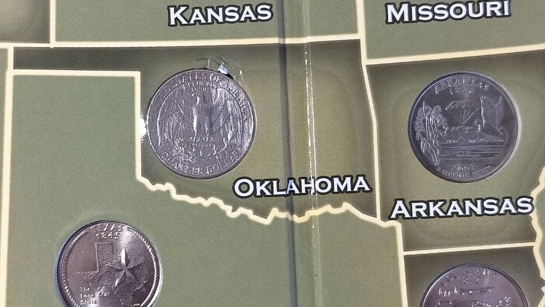 ☆。アメリカ25セントクォーター50州記念アルバム(56枚在中)。