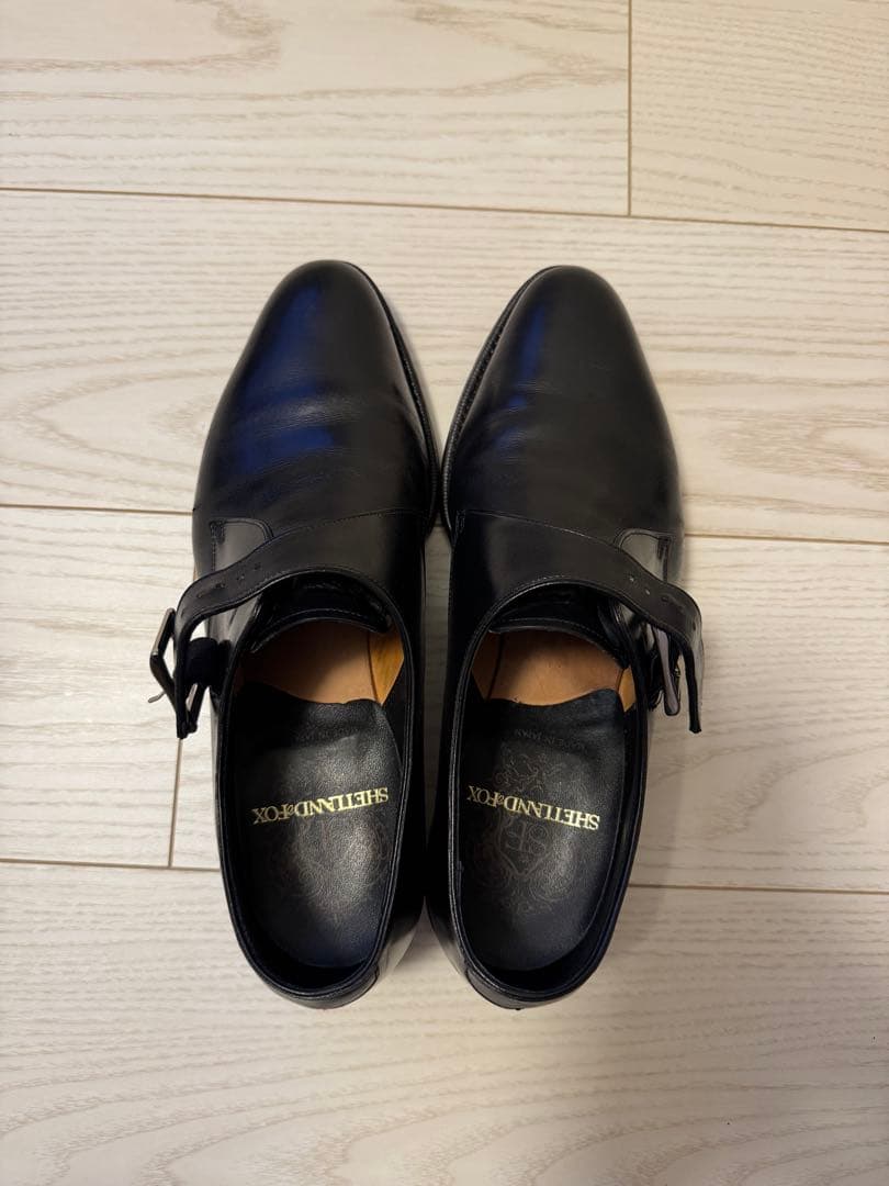 SHETLAND FOX ブラック ドレスシューズ