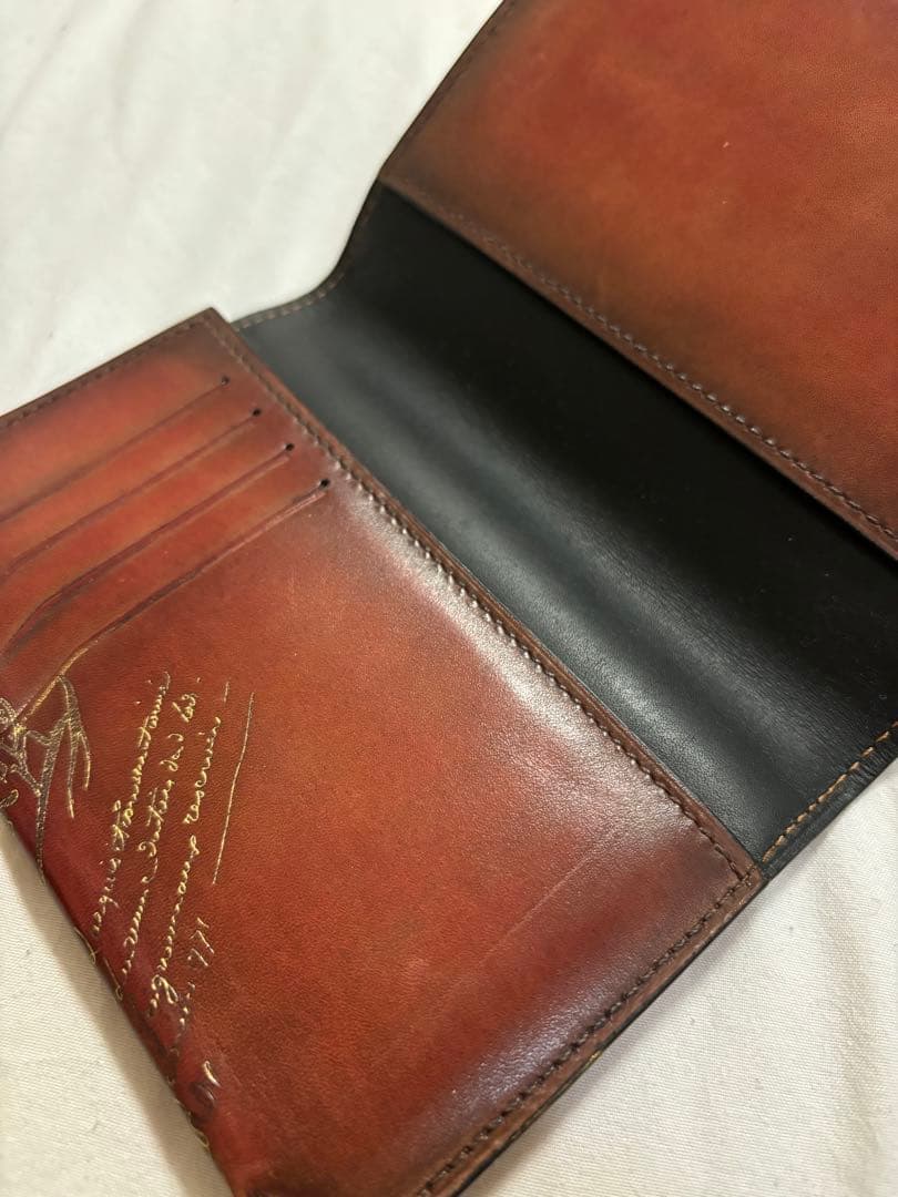 ベルルッティ パスポートケース