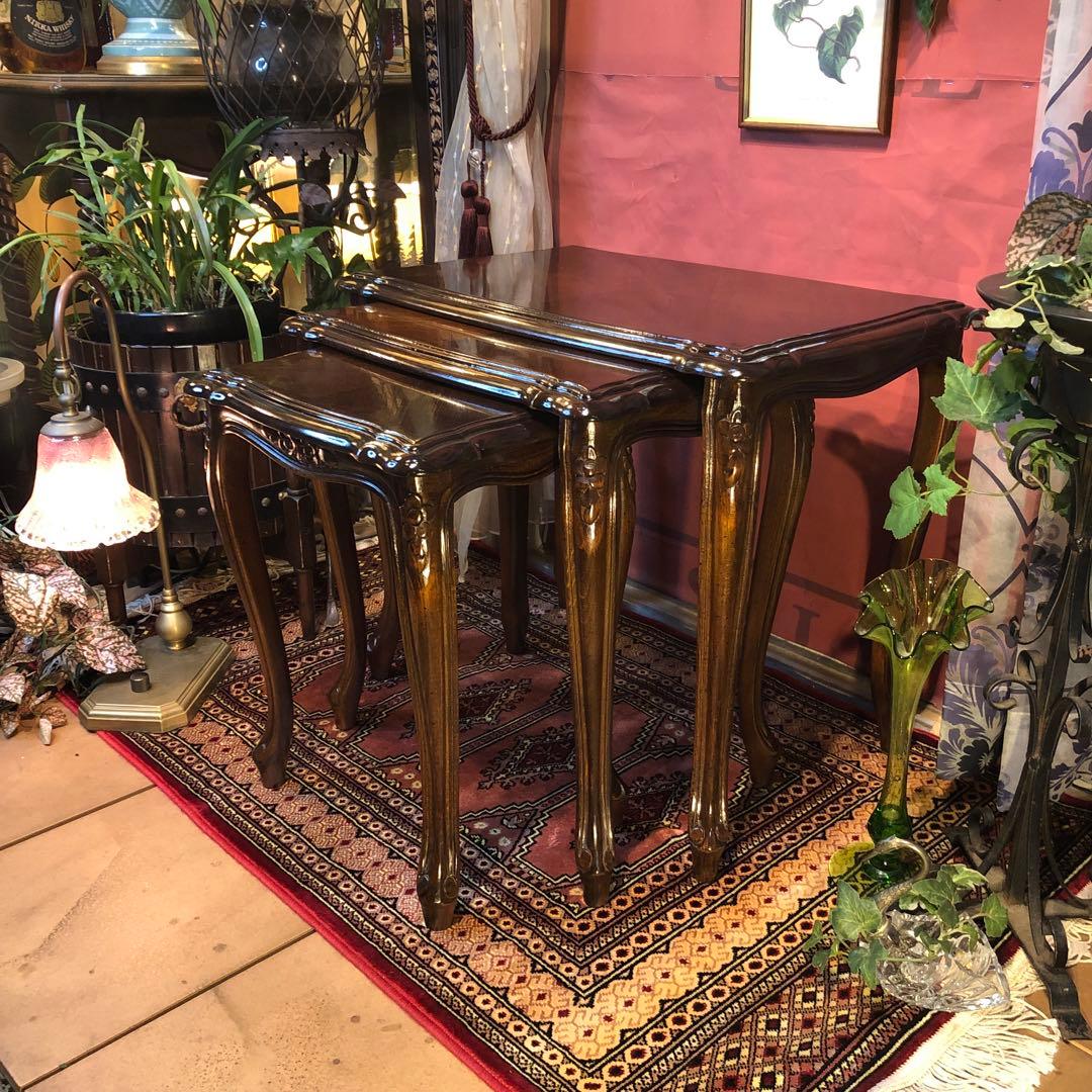 ヴィンテージ ブリティッシュ　アンティーク　３連　猫脚　ネストテーブル