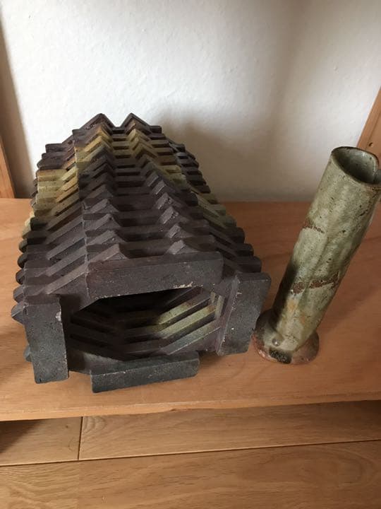 荒船焼焼き締め造形花瓶