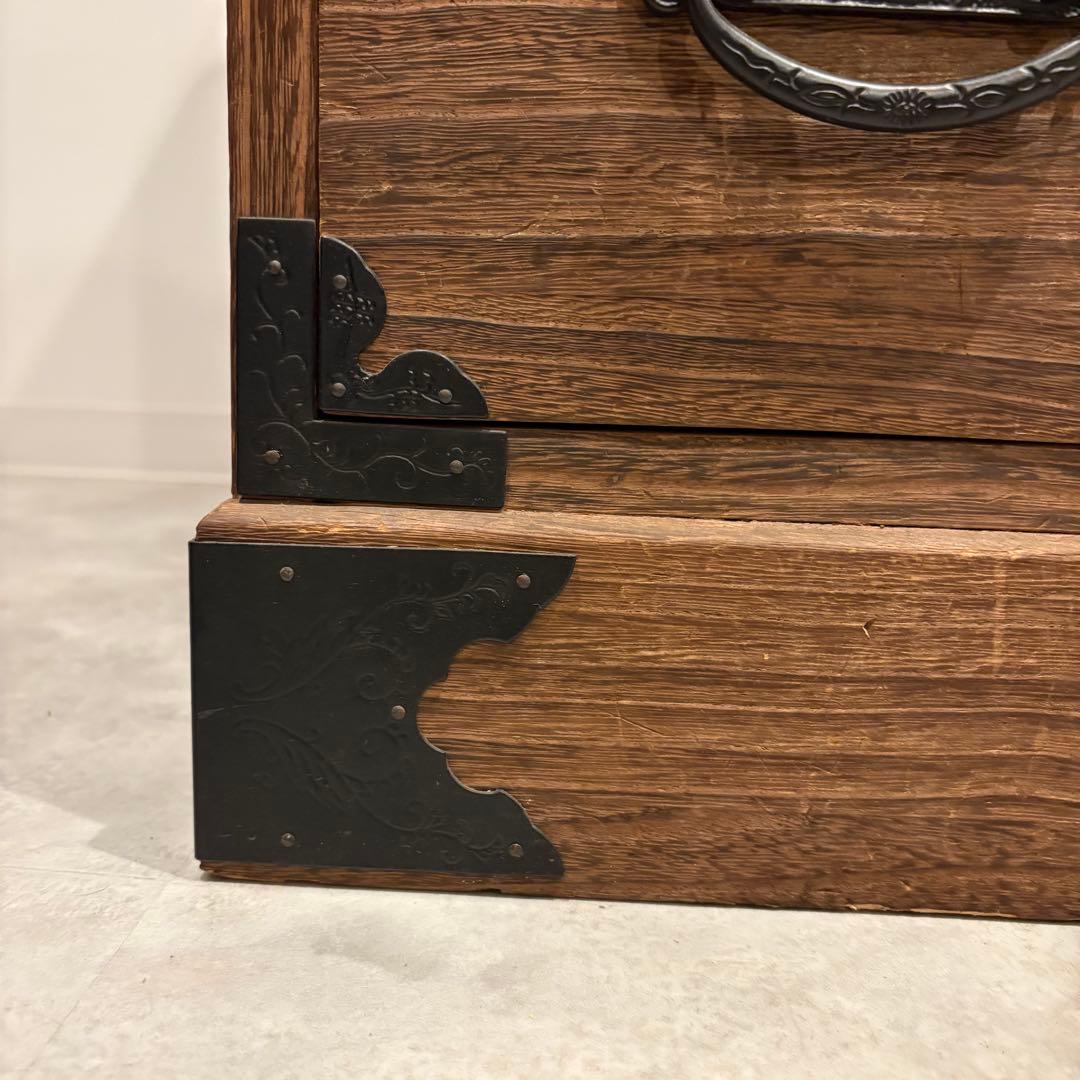 和箪笥　チェスト　3段6杯　桐箪笥　金属装飾有り