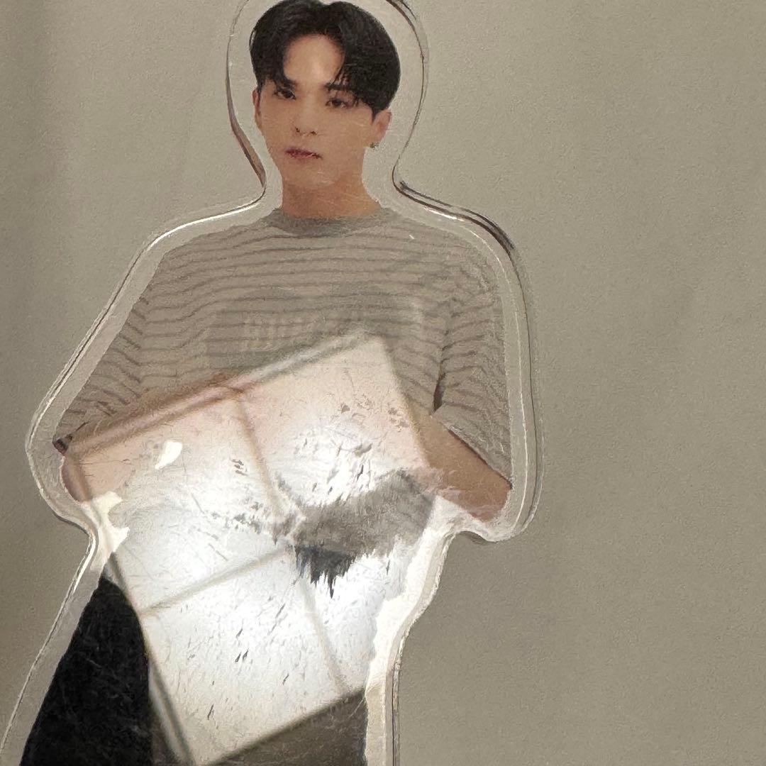 【TREASURE】アサヒ 缶バッジ アクスタ セット