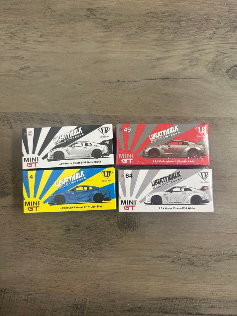 新品未開封！リバティーウォーク MINI GT 4台セット GT-R