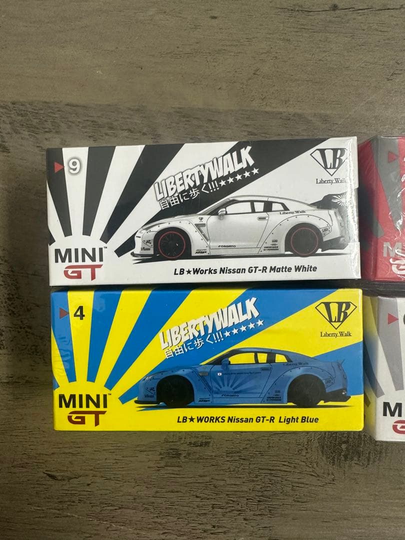 新品未開封！リバティーウォーク MINI GT 4台セット GT-R