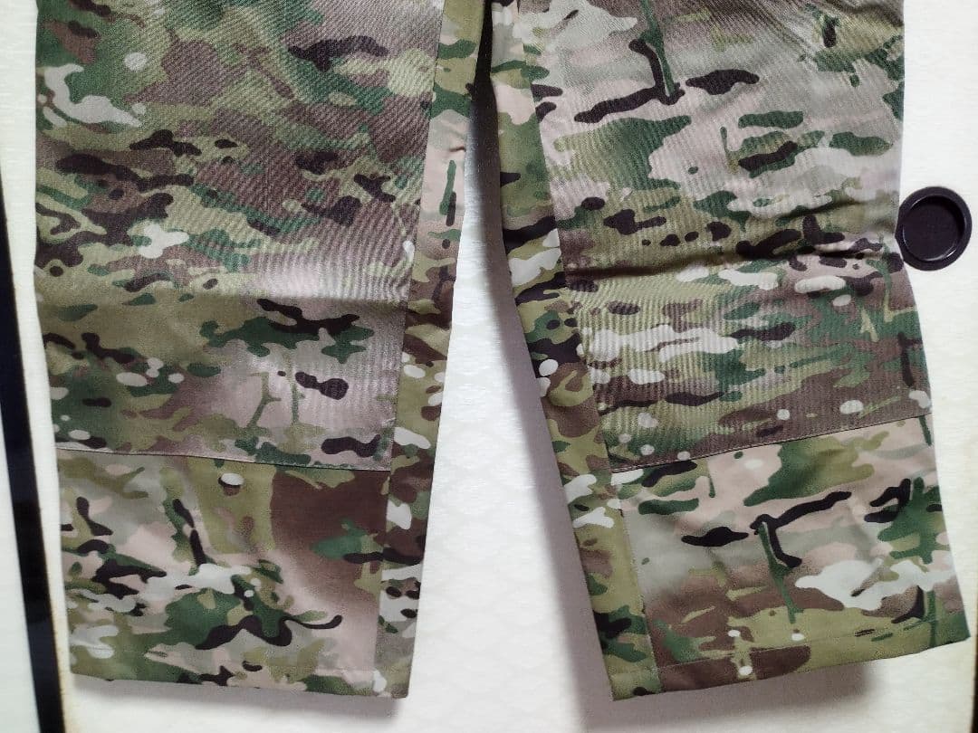 (4982)米軍放出ＡＰＥＣＳトラウザーマルチカム新品未使用　ゴアテックス