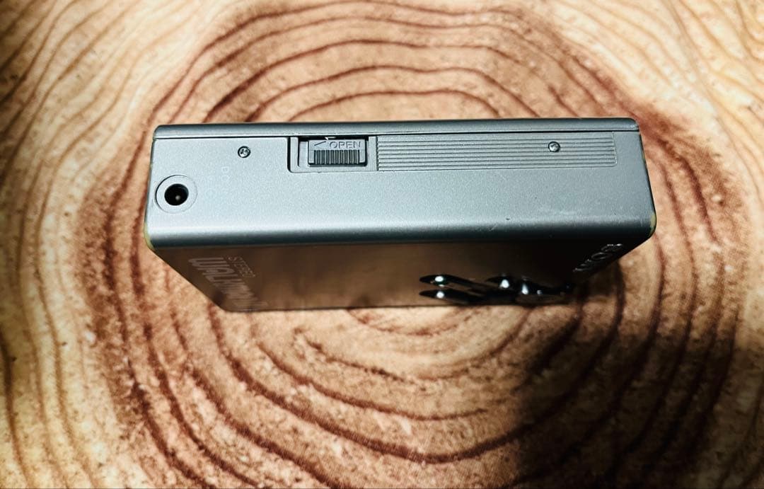 希少品　SONY 2代目Walkman WM-2 ウォークマン