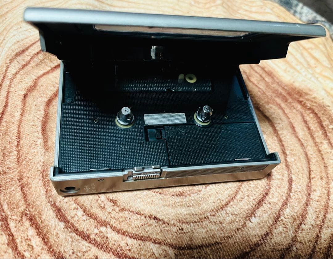 希少品　SONY 2代目Walkman WM-2 ウォークマン