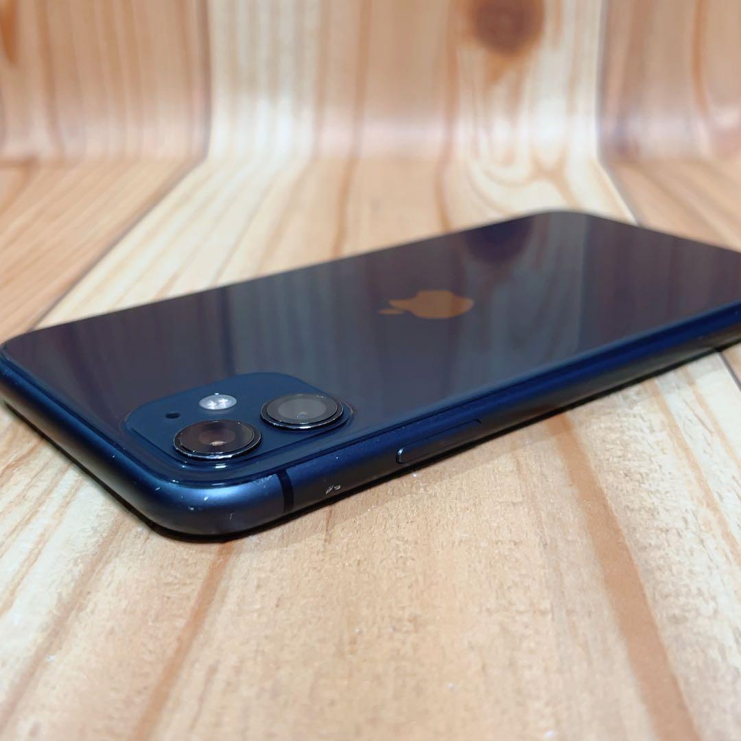 SIMフリー 本体 iPhone 11 64 GB 554 ブラック 電池交換済