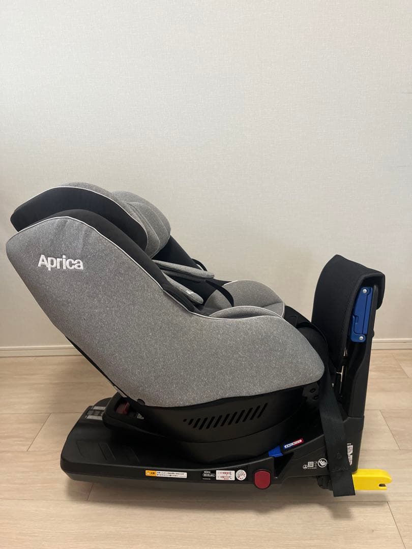 Aprica チャイルドシート 説明書付き　クルリラライト