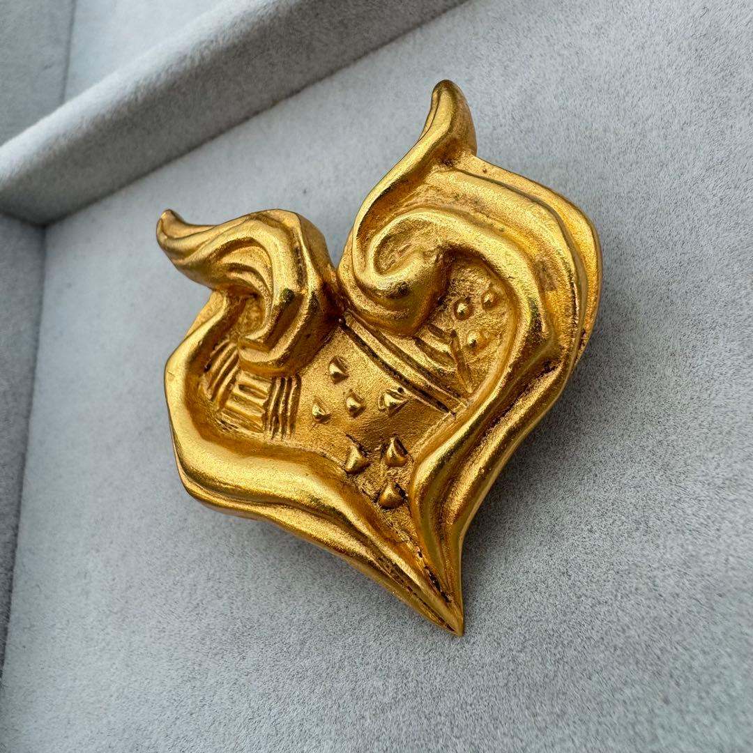 【ヴィンテージ】Christian Lacroix ブローチ　ハート　ゴールド
