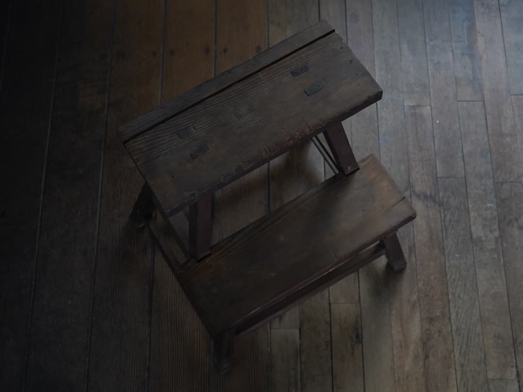 古い木製踏み台 明治-大正頃 / 古道具 古家具 郵便局 踏台 椅子 スツール