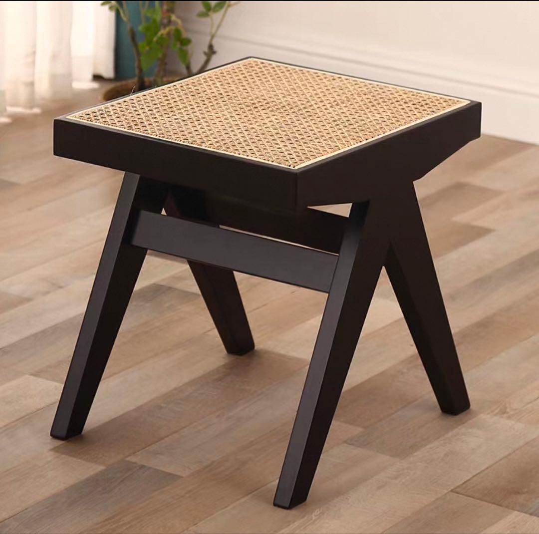 ピエールジャンヌレ　スツール　ブラック　リプロダクト