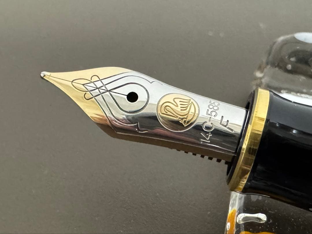 ペリカン万年筆 スベレーン M400 ブラック×ゴールド14金F字