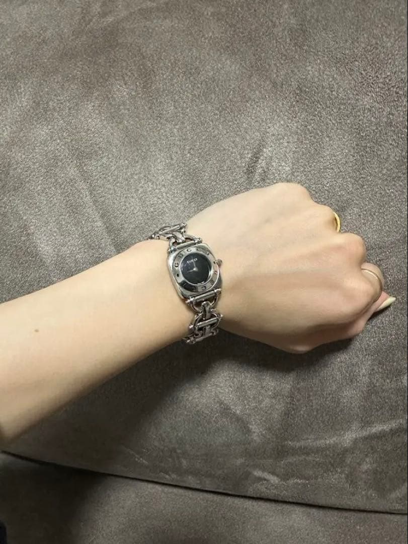 D*a様 GUCCI 腕時計　6400L シルバー