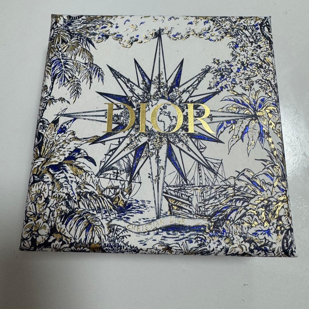(*^_^*)】美品＊Dior クリスタル付きロゴブローチ