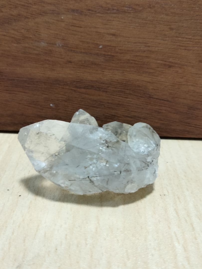 国産鉱物　山梨県　水晶クラスター　塩山竹森山　天然水晶　　トルマリン入り水晶99