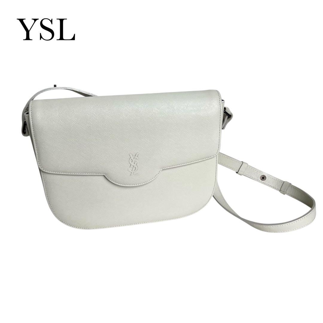 YVES SAINT LAURENT イヴサンローラン　ショルダーバッグ