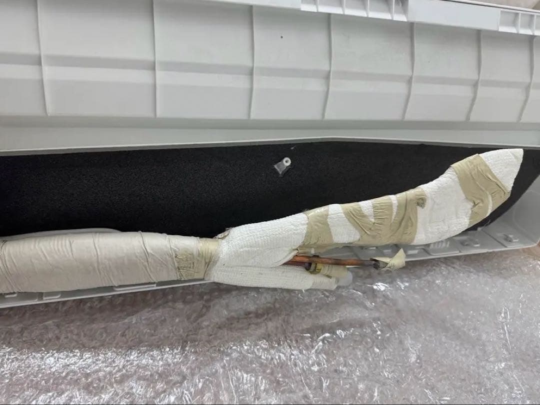 Hisense エアコン 8畳　2021年製　リモコン室外機セット　現状渡し