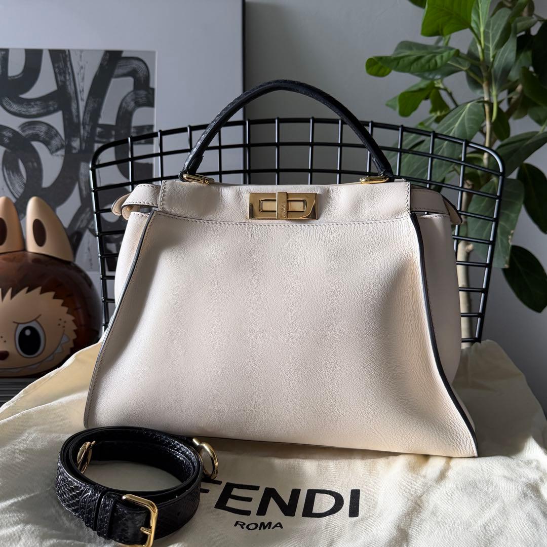 FENDI ピーカブー レギュラー モンスター パイソン アイボリー ショルダー