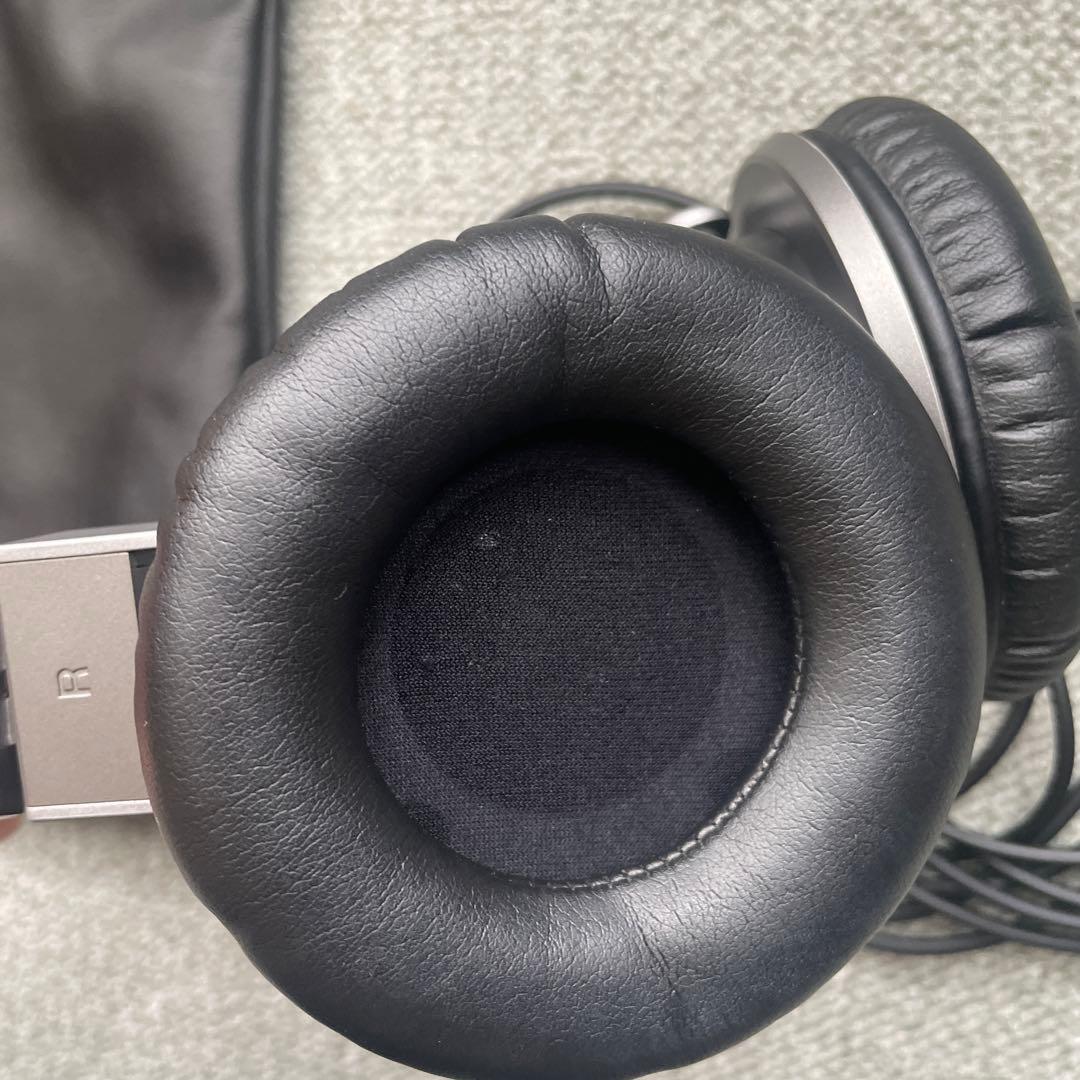 Yamaha HPH-MT7 ヤマハ　ヘッドホン　ヘッドフォン　収納袋付き