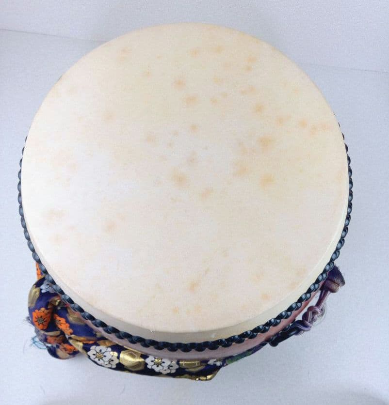 【上鳴保証】和太鼓　欅切り抜き胴　台付　*AN32