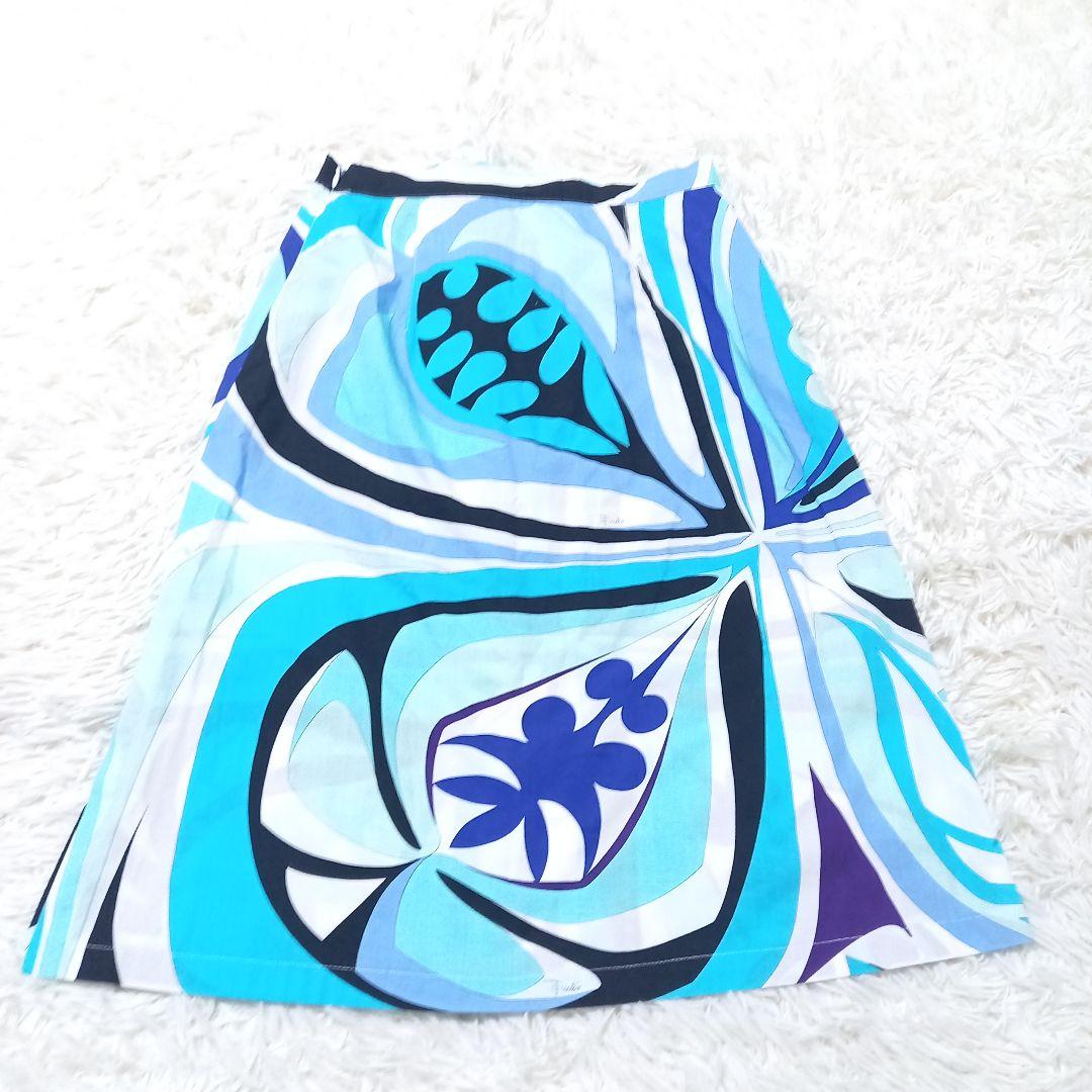 エミリオプッチ　スカート　コットン　プッチ柄　花柄　リゾート　夏　マルチカラー