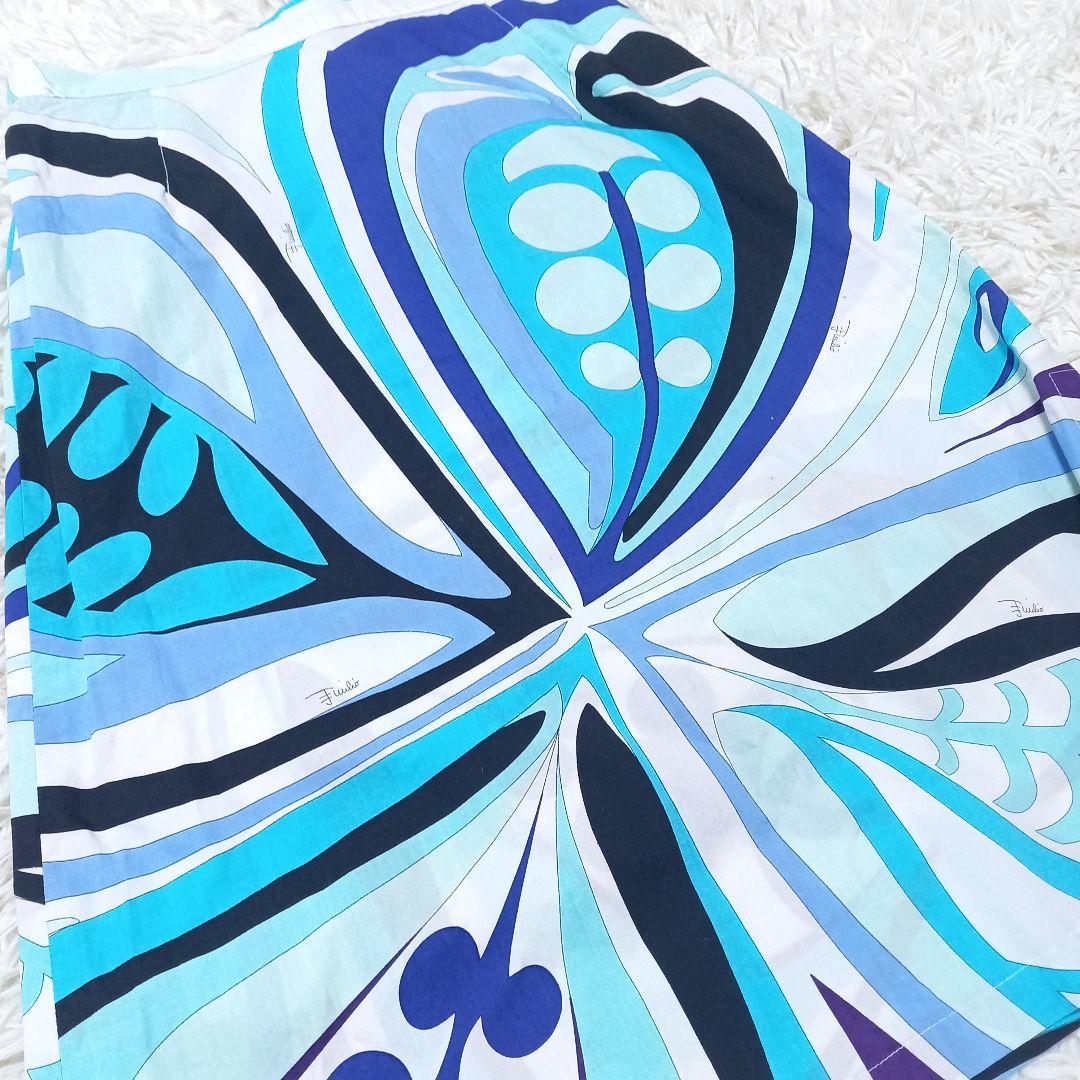 エミリオプッチ　スカート　コットン　プッチ柄　花柄　リゾート　夏　マルチカラー