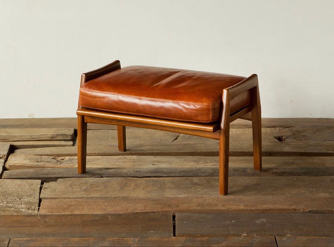 アクメファニチャーレザーオットマン