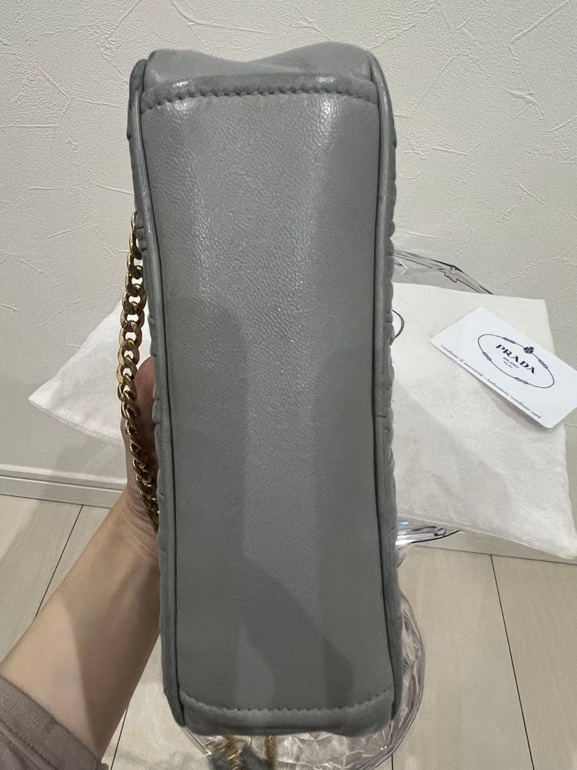 PRADA ギャザー入りショルダーバッグ グレー