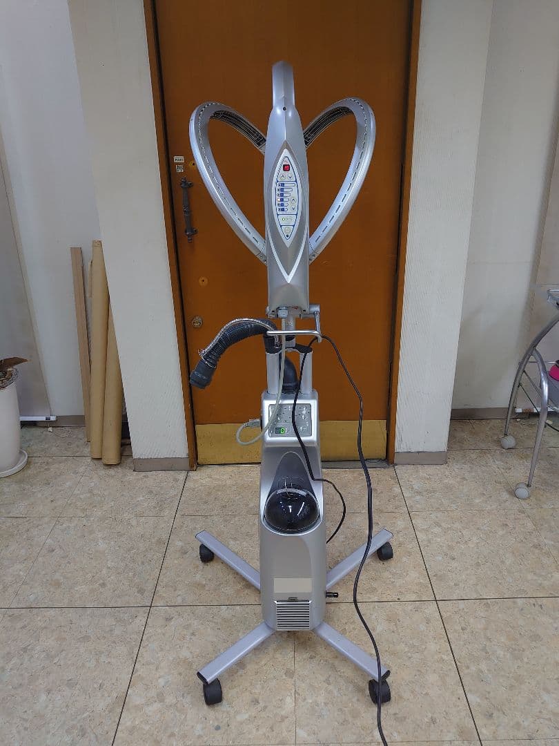 遠赤促進機。オオヒロワクワクミスト機能付。