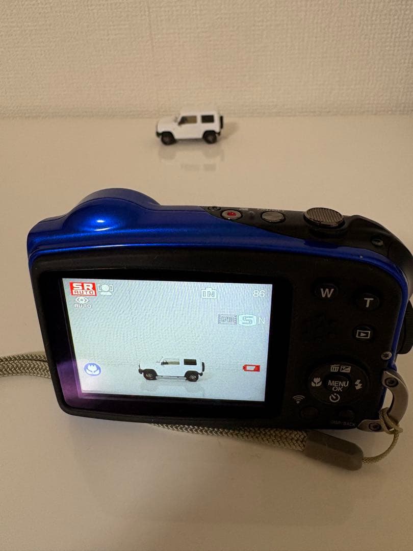 【美品・動作確認済】FUJIFILM XP70防水・耐衝撃デジタルカメラ