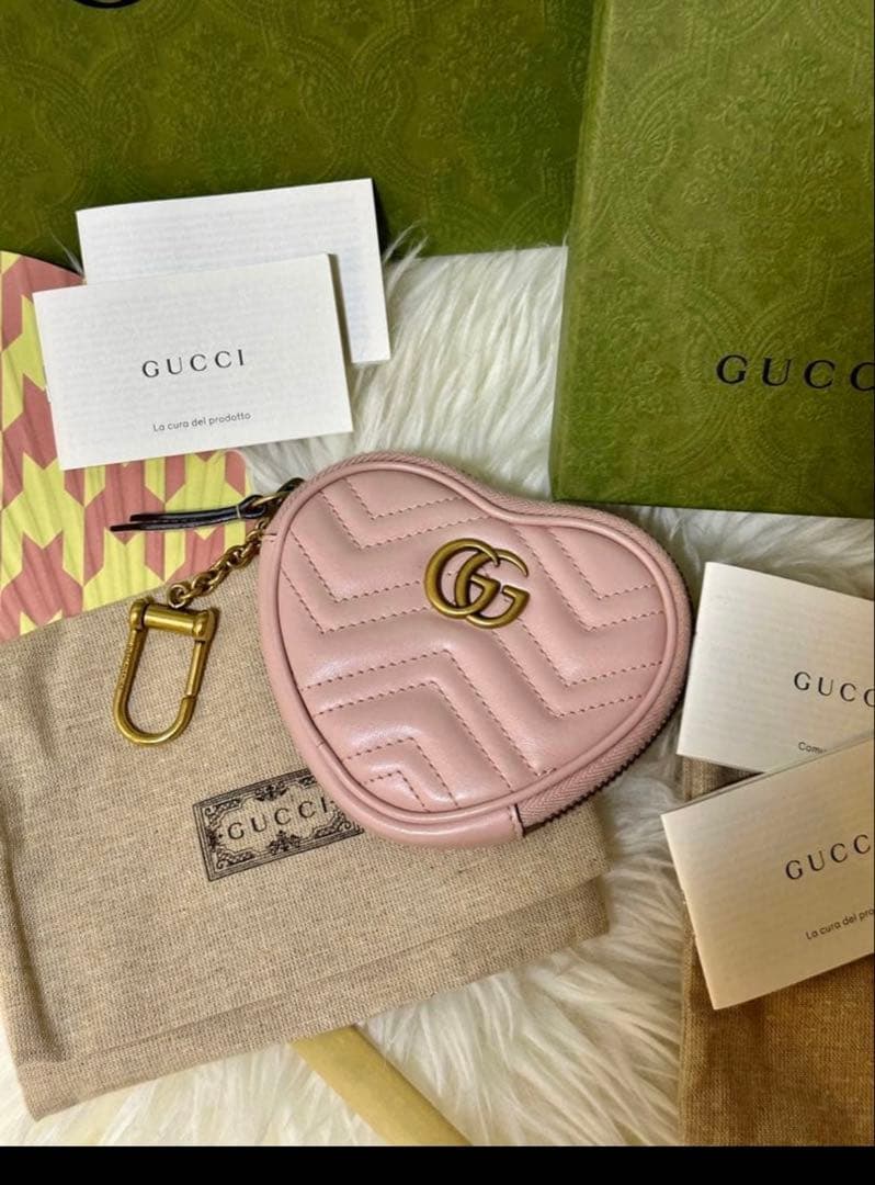 24時間タイムセールダブルG ハートシェイプケース　GUCCI グッチ