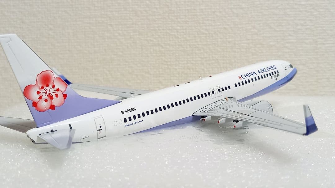 アルバトロス 1/200 CHINA AIRLINES B737-800 完成品
