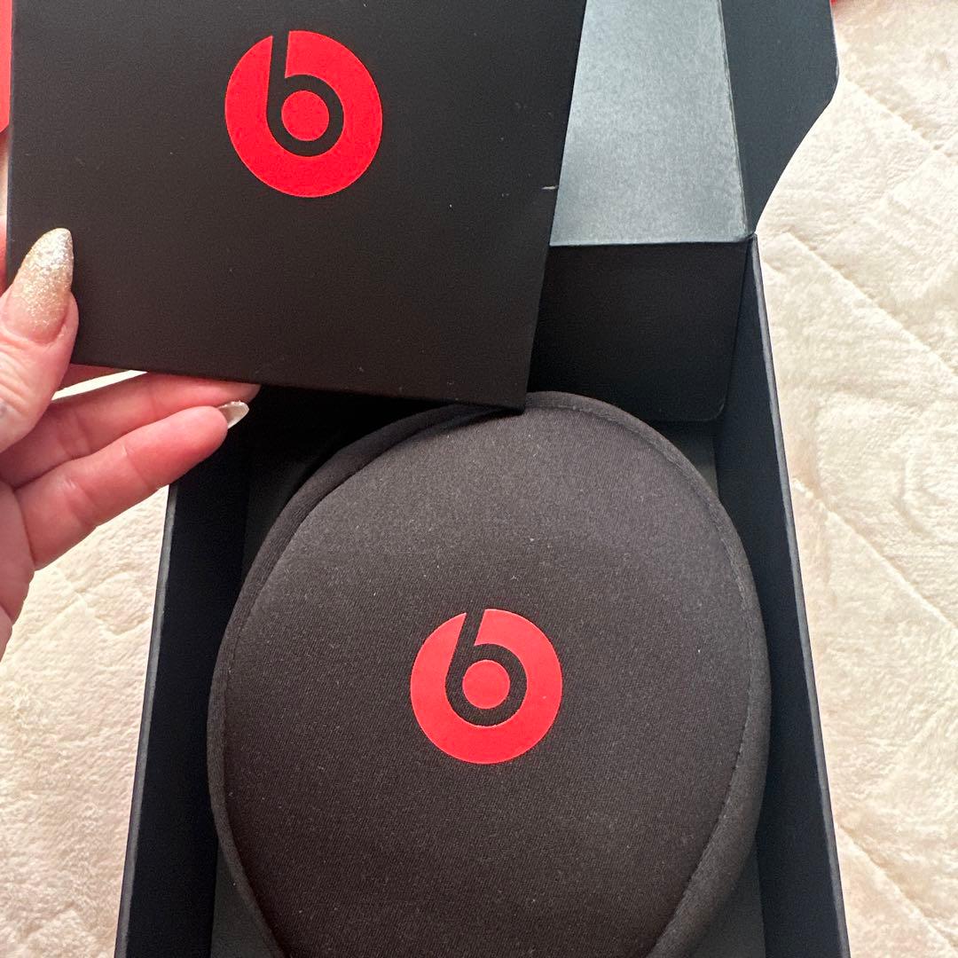 Beats Solo2 ヘッドホン グロスレッド
